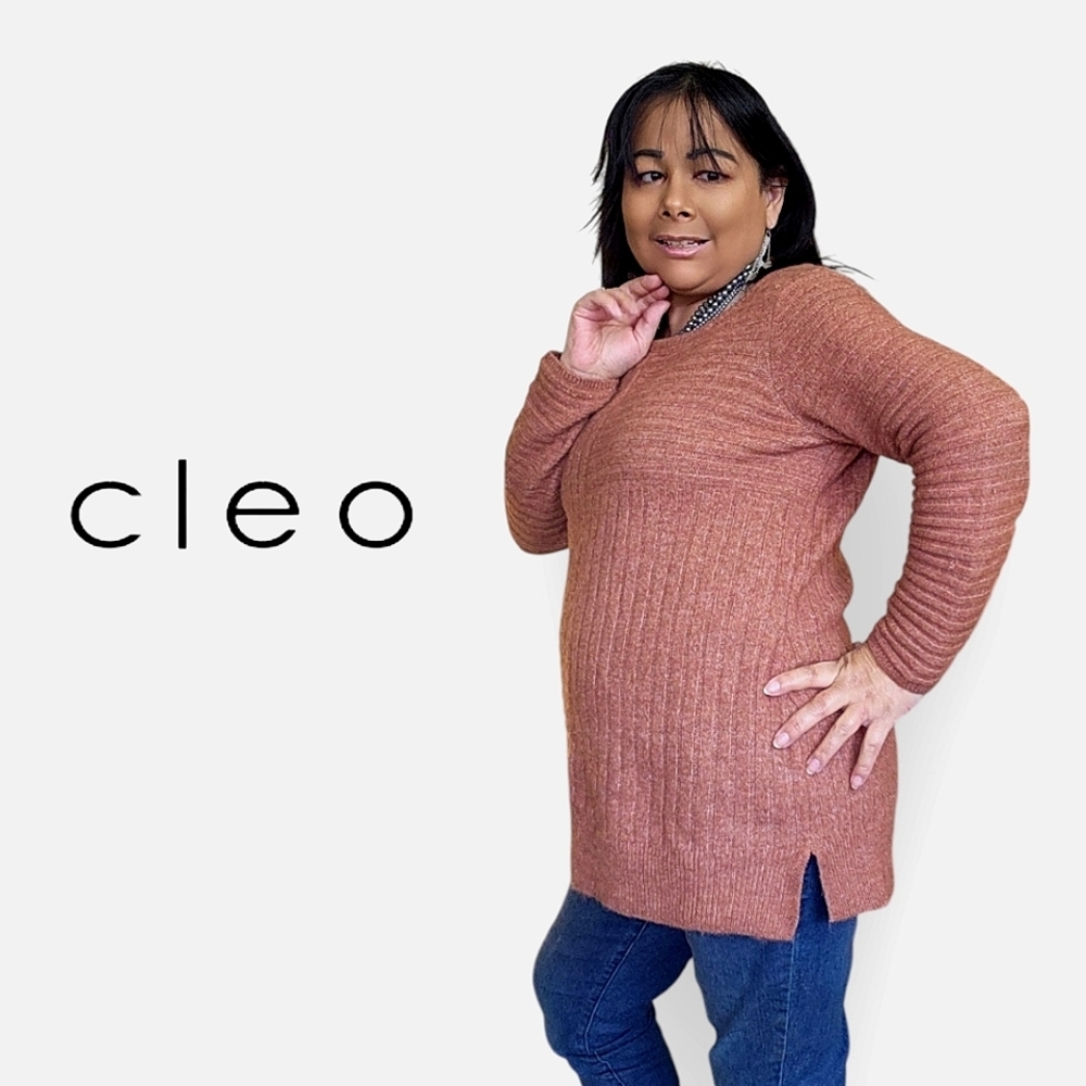 CLEO PETITES WOMENS MEDIUM SWEATER